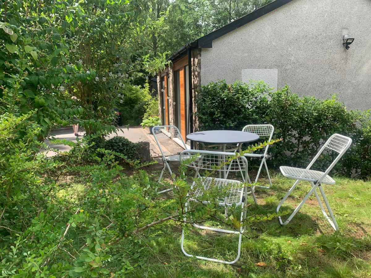 1-Bedroom Apartment Next To University Bridge of Allan Exterior photo
